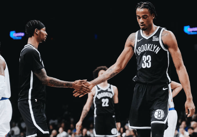 半岛体育app下载-尼克斯队再胜篮网队，反弹士气高涨