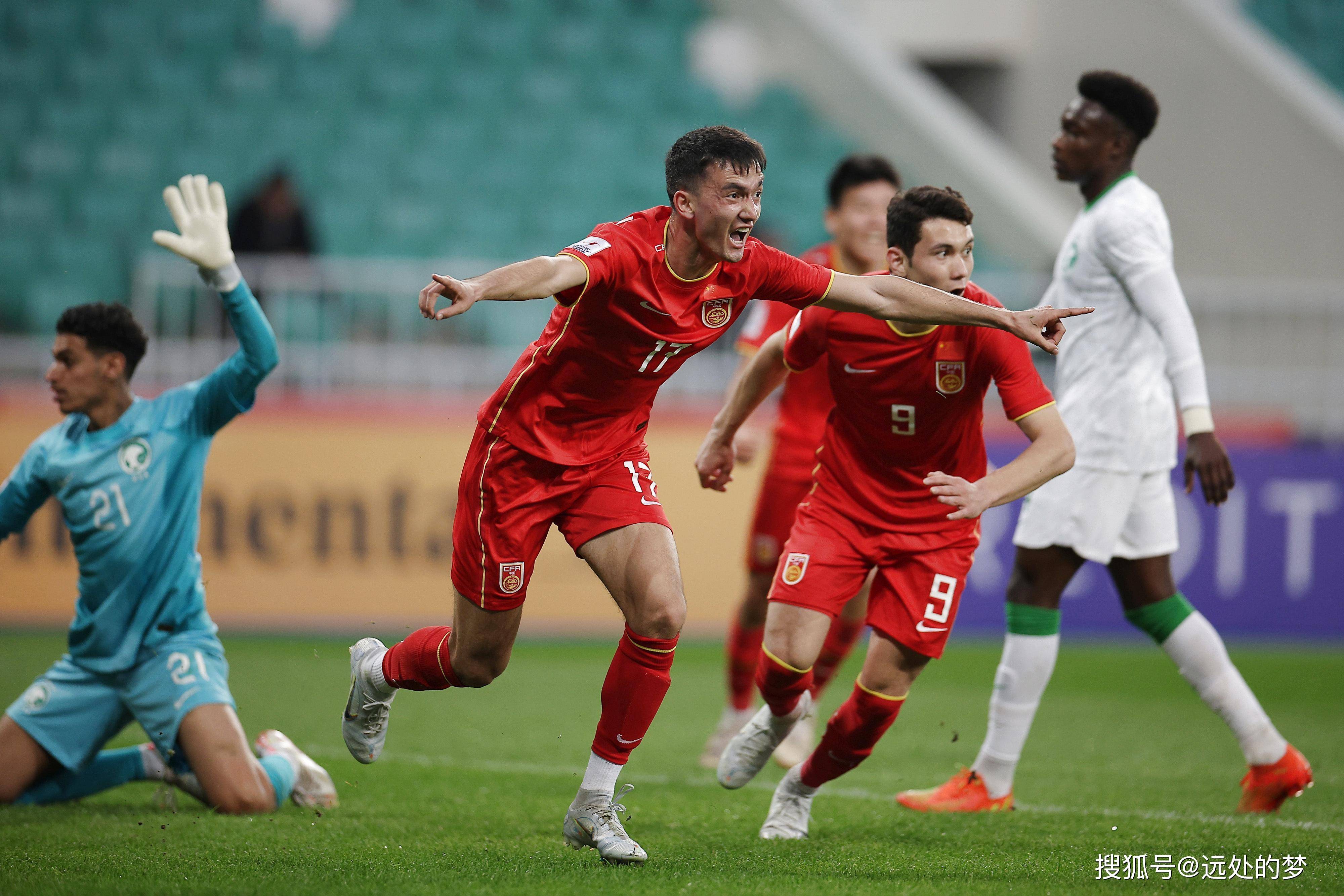 半岛体育在线-亚洲联赛赛况激烈，球队士气高昂决意赢球的简单介绍